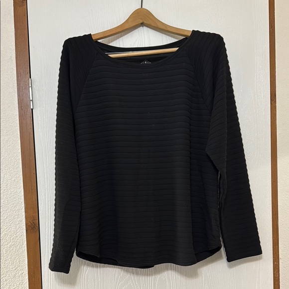 St. John's Bay Tops - St. John’s Bay Black Long Sleeve Ribbed Women's Top